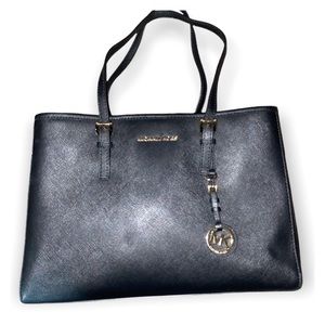 Michael Kors Large Jet Set Tote